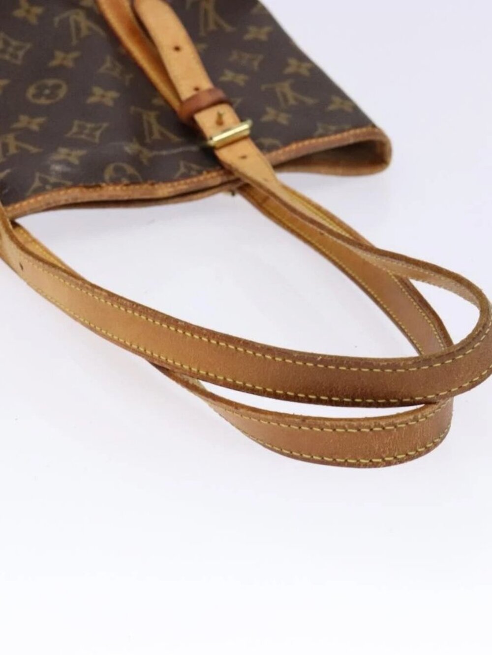 LOUIS VUITTON Monogram Bucket GM Shoulder Bag M42236 LV Auth - Picture 7 of 16